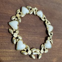 Vintage 1950's Heart Shaped Faux Pearl Gold Link Bracelet!