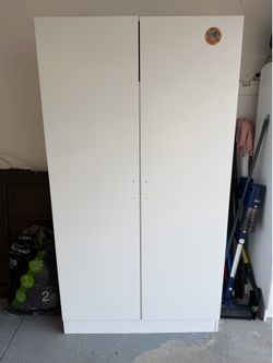 FREE cabinet pick up only