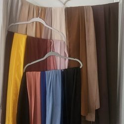 20 HIJABS AND 5 UNDERCAPS 