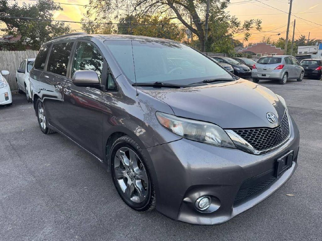 2014 Toyota Sienna