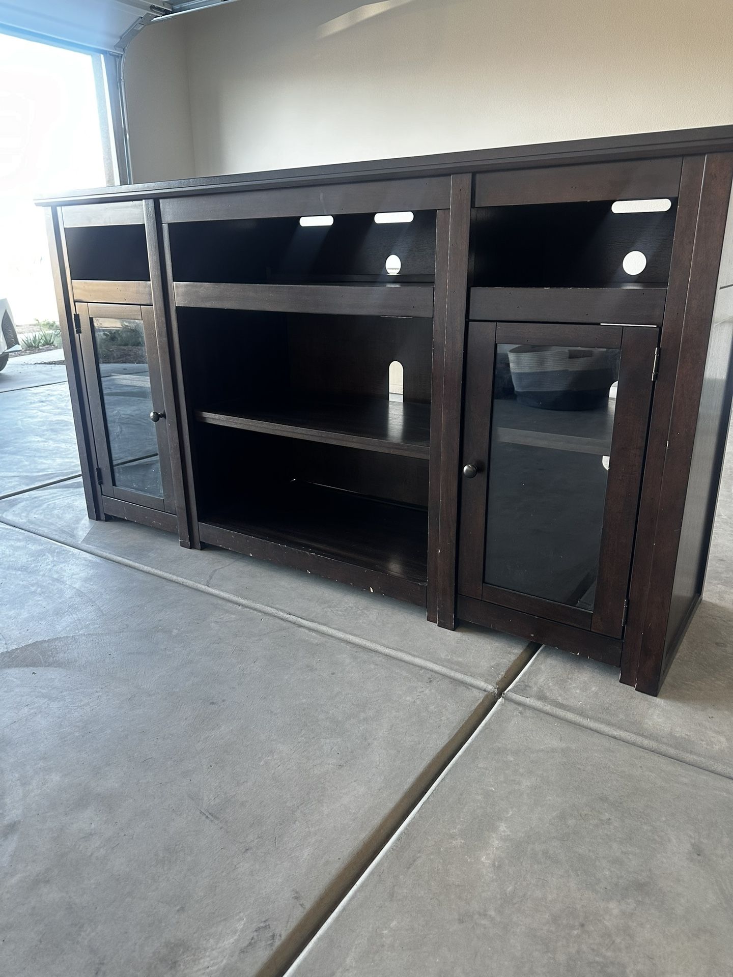 Media console table / Stand 