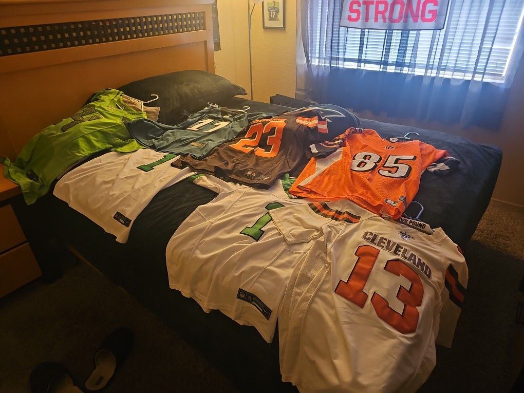 Jerseys 