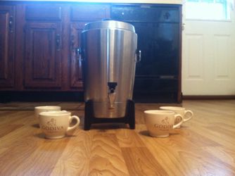 30 cup coffee maker great condition South Philly works great