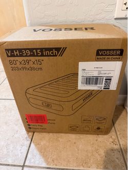 Twin mattress with built in air pump