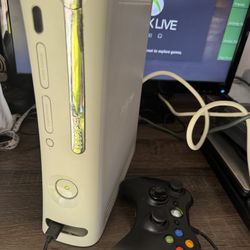 Xbox 360 60 Gb HDD One Controller No Games 