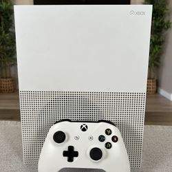Xbox One S White 500GB Console with Original White Xbox Controller and Box