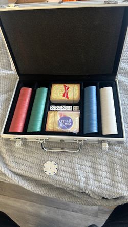 Royal Flush Poker Chips Con Caja De Metal $25 New