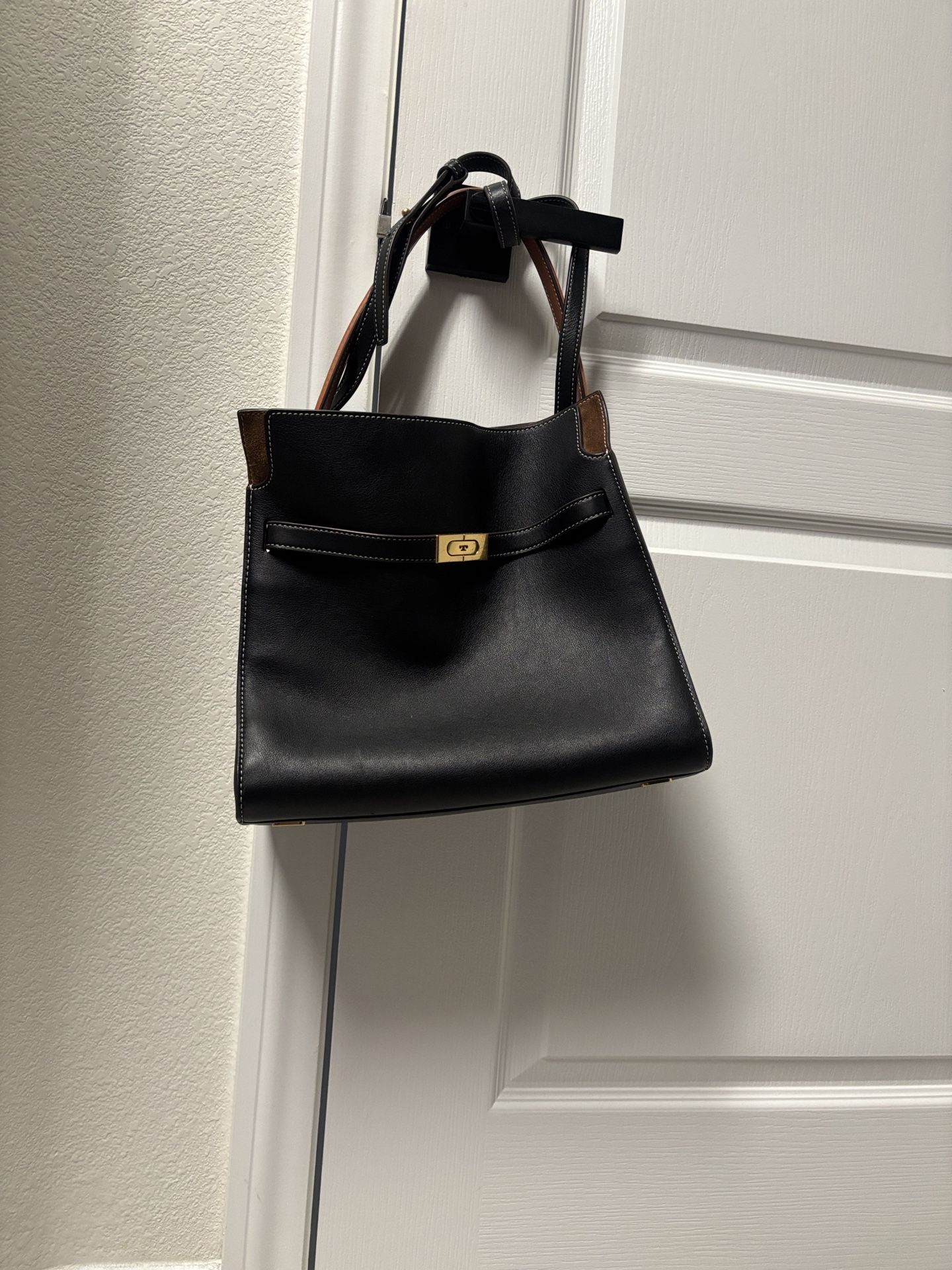 Authentic Tory Burch Brand New Barely Used Leather Bag