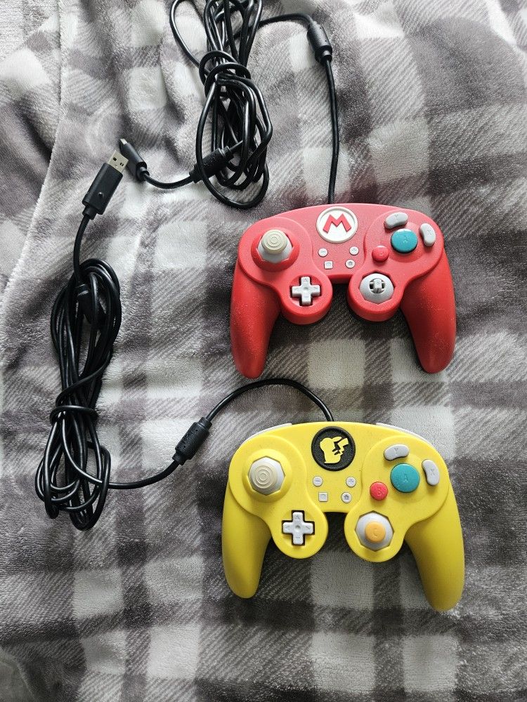 Wired Nintendo Switch Controllers