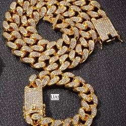 New 18k Yellow Gold Cuban Link Chain And Bracelet 