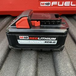 Milwaukee M18 REDLITHIUM XC8.0 High Output Battery – $130 (Nueva) o $160 con Super Charger