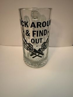 MUGS