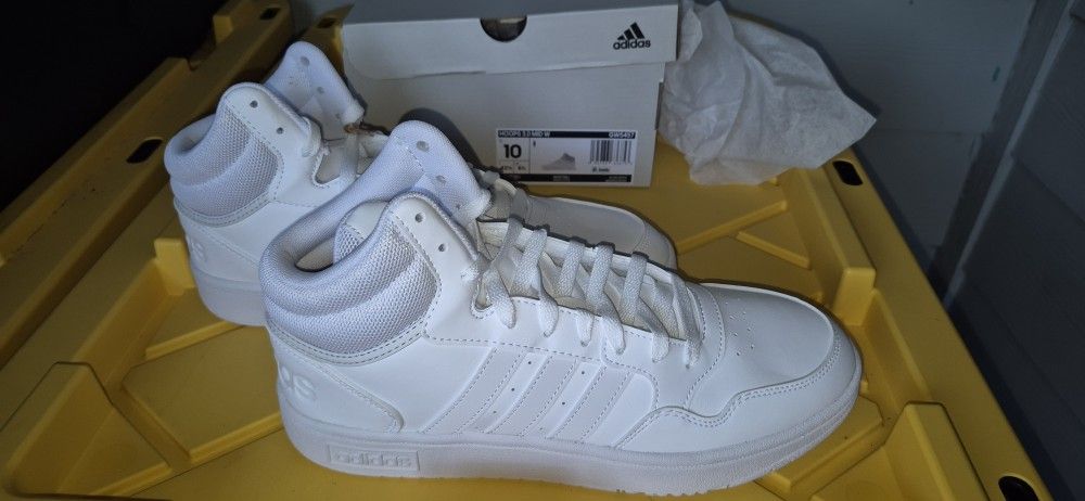New Womens Adidas  Shoes Size 10