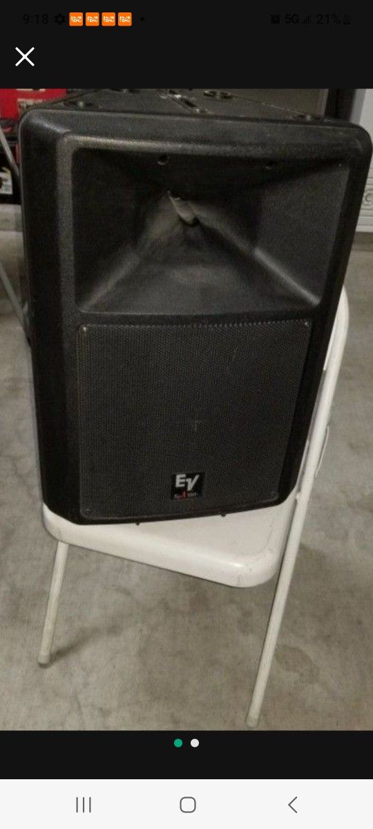 EV SXA 100+ Powered SPEAKERS