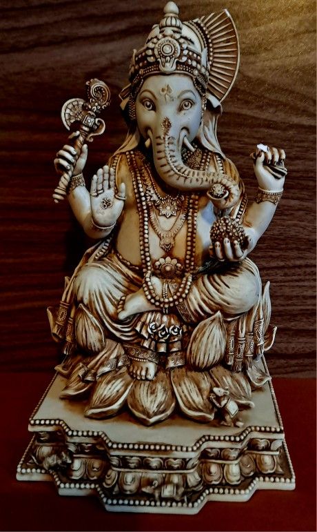 Hindu God - Ganeshu