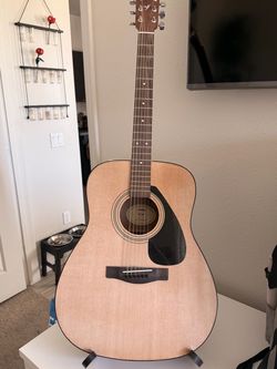 Yamaha F310 Acoustic Guitar + Case & Tuner – Excellent Condition  Price: $175 OBO