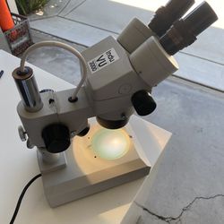 Wesco VU 3000 Microscope Excellent Condition