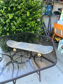 Skateboard $5