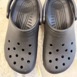 Crocs Unisex US Size M/6  W/8 New Black 