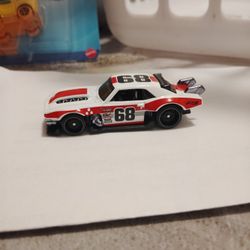 HOT WHEELS  68 CUSTOM CAMERO LOOSE 