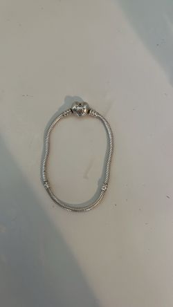 pandora bracelet 