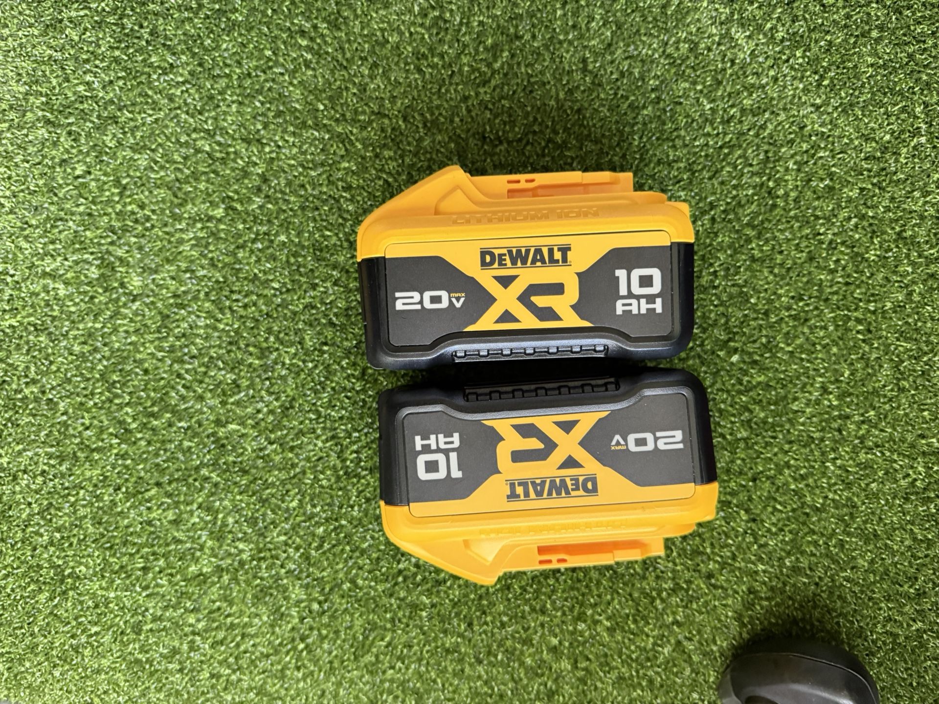 DeWALT 20V Max XR 10 AH