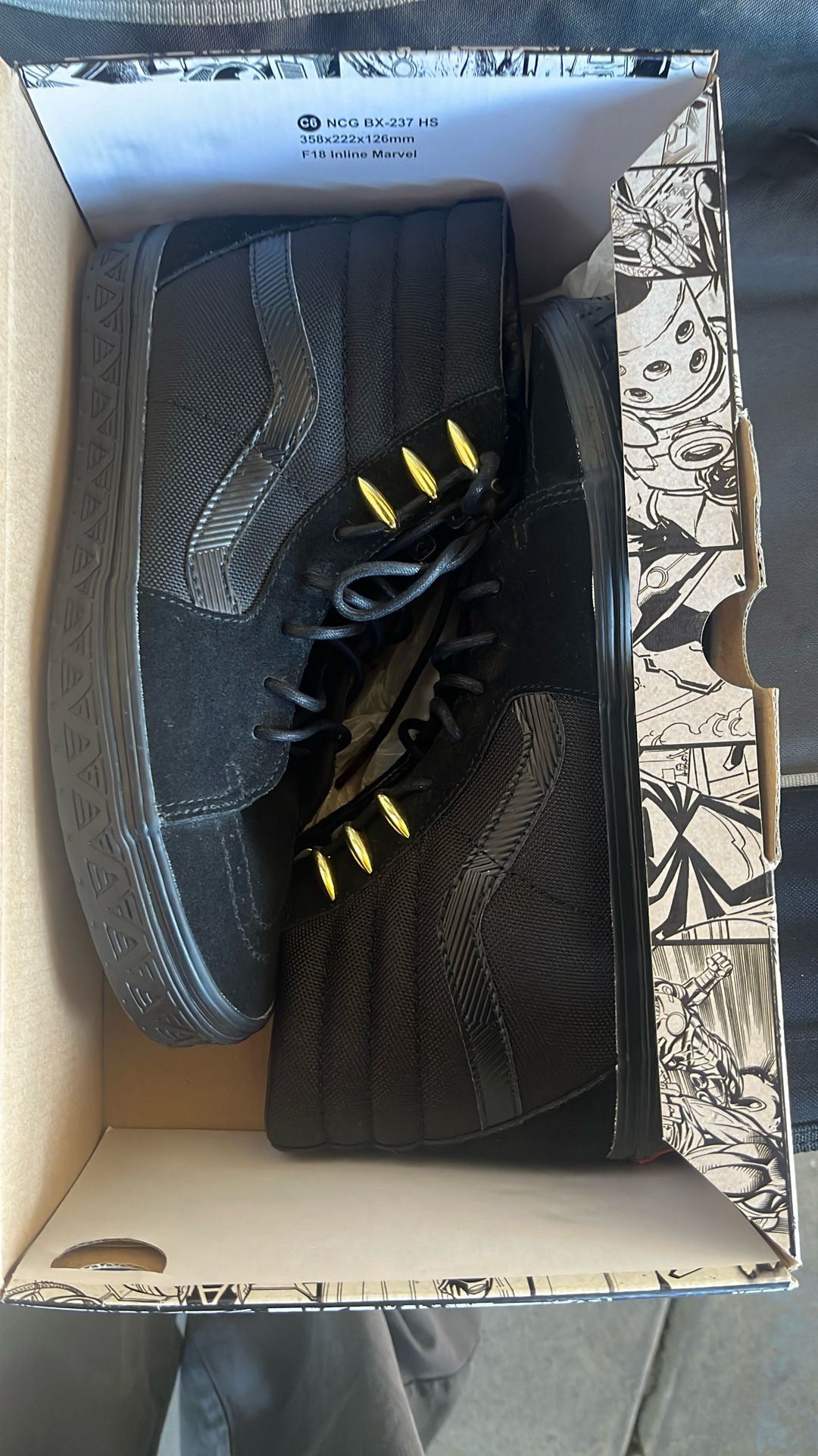 Tenis Vans Marvel para hombre size 10.5