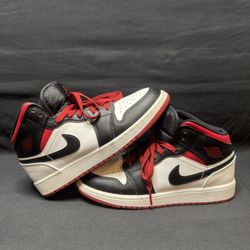 Jordan 1 Mid Gym Red Black Size 5