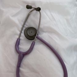Hardly Used Stethoscope 