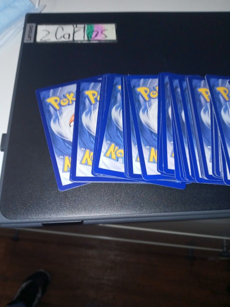 100 Pokemon Cards