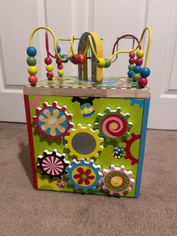 MAXVILLE ACTIVITY CUBE