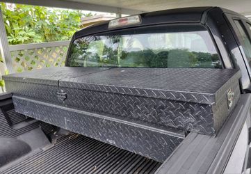 Tool box for a full size truck...top quality