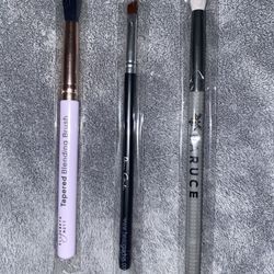 Make Up Brushes