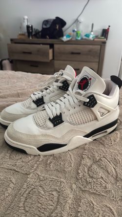 Jordan 4 - Size 13