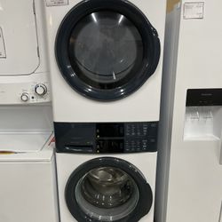 Electrolux washer and ELECTRIC Tower - $0 Down Financingâś…