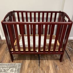 Portable Folding Crib