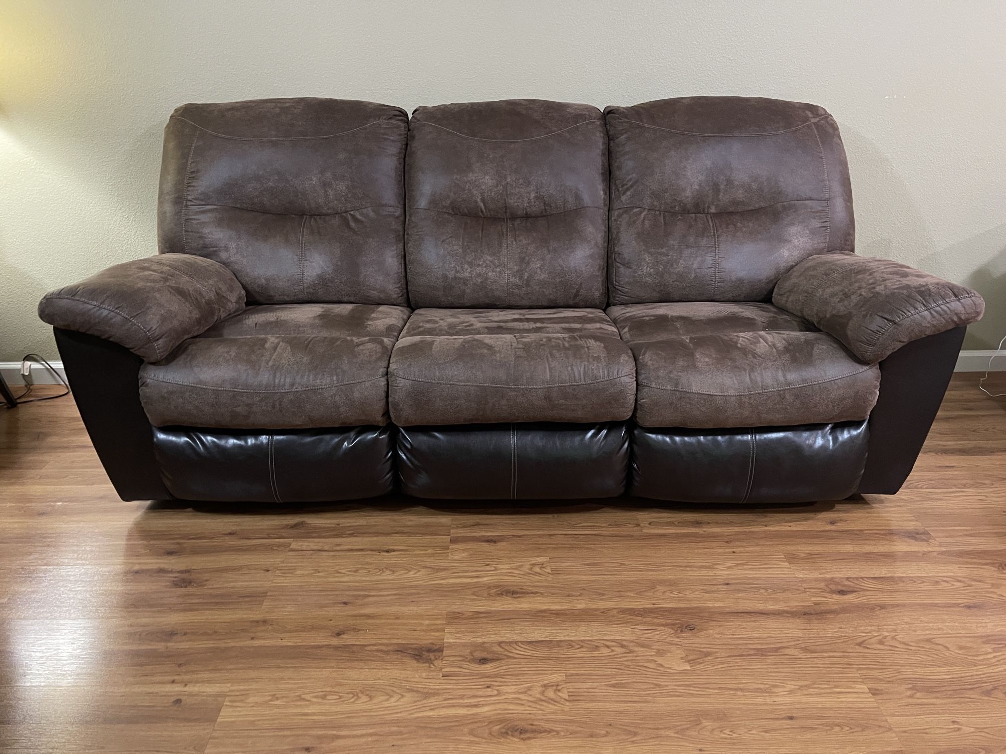 Reclining Sofa
