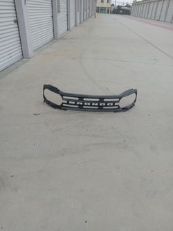 21 to 25 grille ford Bronco sport ( oem)