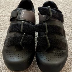 Shimano Cycling Shoes – Women’s size 9