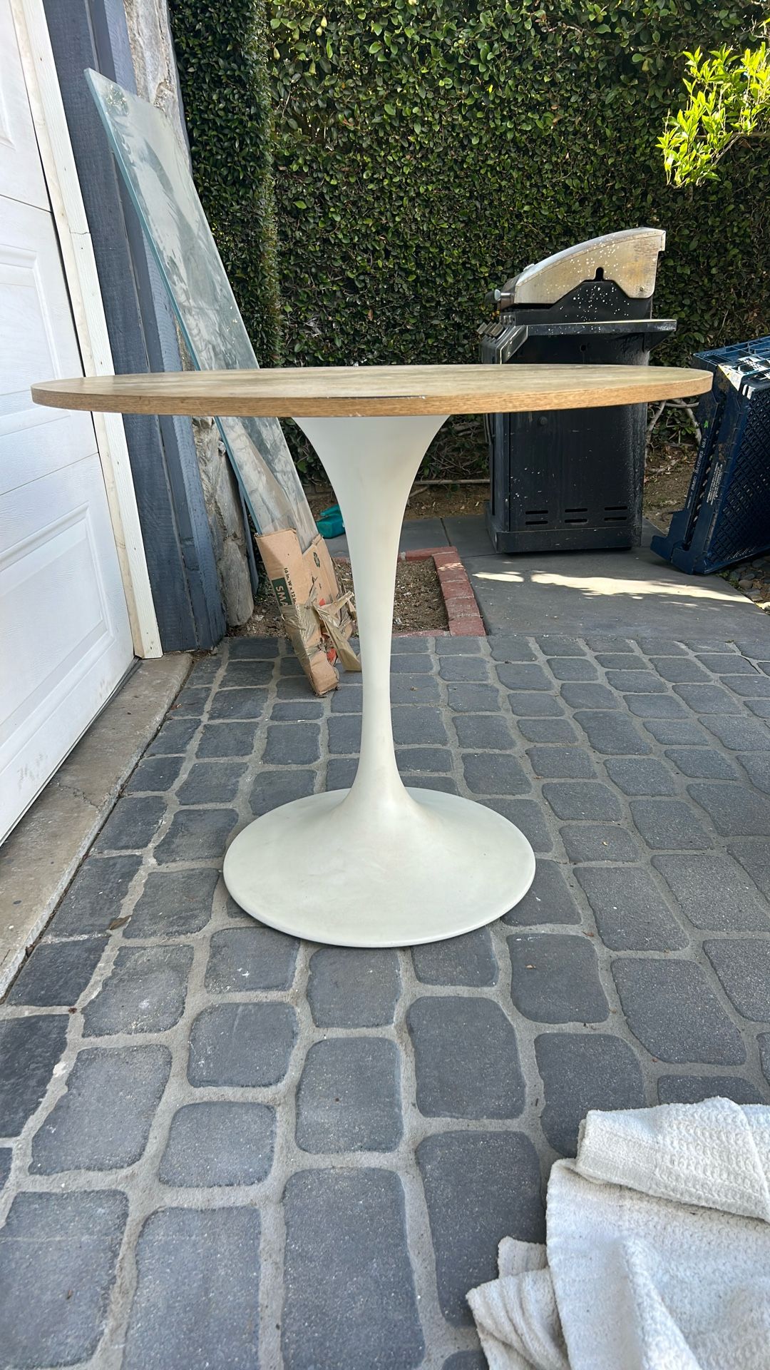 World Market Table