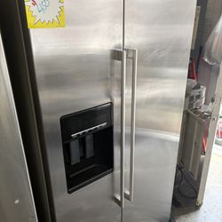 Kenmore Fridge 36w68h