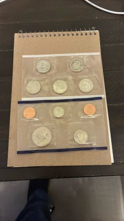 1999 United States Mint Uncirculated Coin Set.