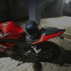 MOTORCYCLE  (Toy)