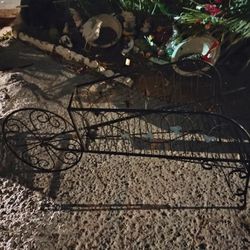 Decorative Yard Planter Wheelbarrow Vintage Flower Garden Display