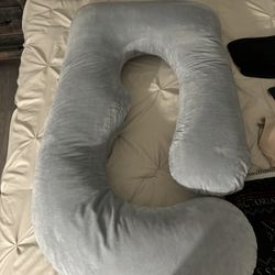 Pregnancy Pillow