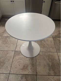 32 inch white round table