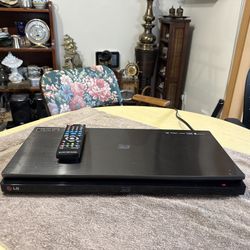 LG BP730 3D Smart Blu-Ray Disc DVD Player Built in WiFi with Remote - Black