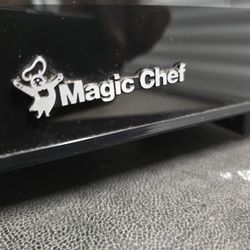 Compact Single-Zone Wine Cooler