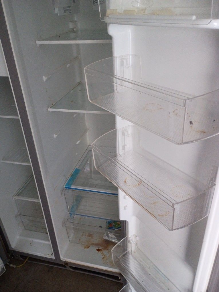 Frigidaire 26 Cu. Ft. 36 Standard Depth Side by Side Refrigerator in Stainless Stee