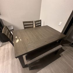 Kitchen Table With Chairs 